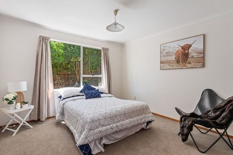 Photo of property in 4a Lavery Place, Sunnynook, Auckland, 0632