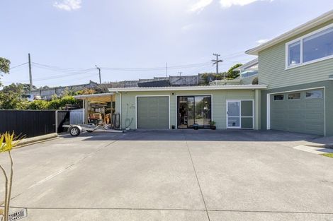 Photo of property in 5 Scott Street, Moturoa, New Plymouth, 4310