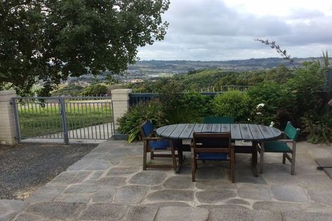 Photo of property in 22 Caldwells Road, East Tamaki Heights, Auckland, 2016