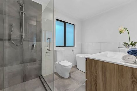 Photo of property in 8 Viv Green Place, Pokeno, 2402