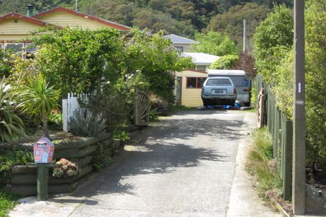 Photo of property in 65 Hampden Street, Picton, 7220