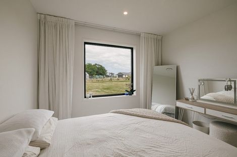 Photo of property in 16 Crown Lane, Rongotea, Palmerston North, 4473