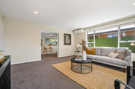 Photo of property in 8a Puna Street, Riccarton, Christchurch, 8041