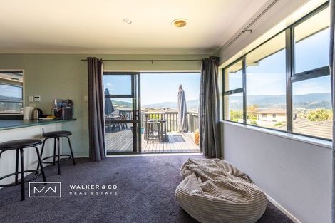 Photo of property in 16 Kirton Drive, Riverstone Terraces, Upper Hutt, 5018