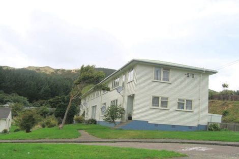 Photo of property in 26 Tremewan Street, Tawa, Wellington, 5028