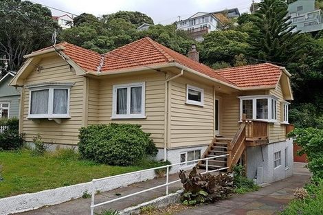 Photo of property in 54a Ferry Street, Seatoun, Wellington, 6022