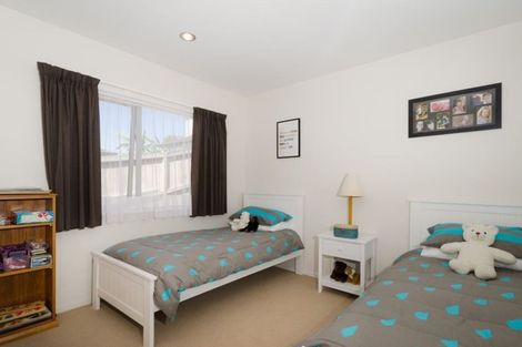 Photo of property in 18 Alloway Street, Westgate, Auckland, 0614