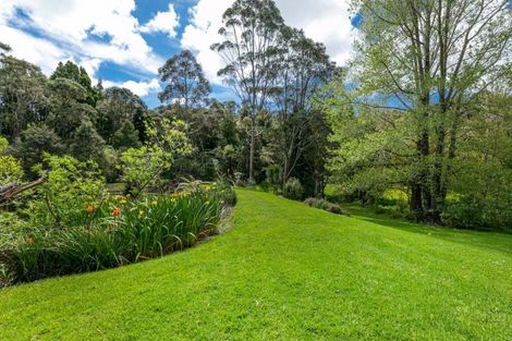 Photo of property in 52 Robinson Road, Coatesville, 0793