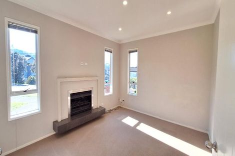 Photo of property in 38 Borneo Drive, Fairview Heights, Auckland, 0632