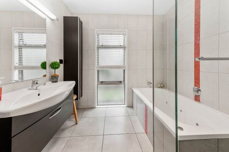 Photo of property in 10b Larcy Road, Lynmore, Rotorua, 3010