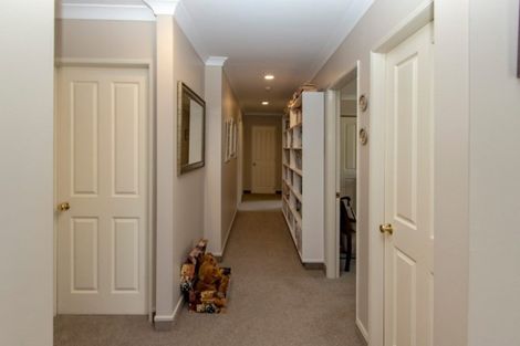 Photo of property in 21a Auckland Road, Greenmeadows, Napier, 4112