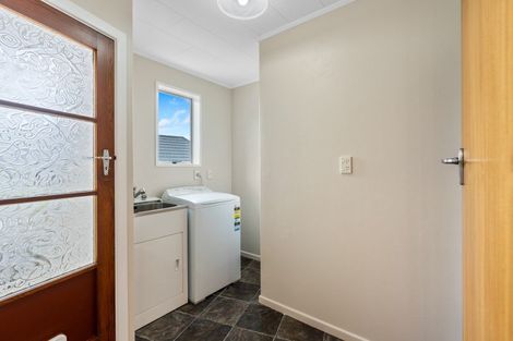 Photo of property in 10 Kilgour Street, Waihola, Milton, 9073