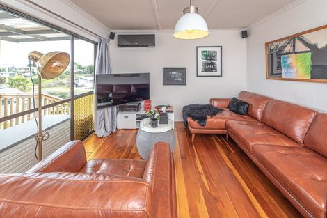 Photo of property in 28 Broadhead Avenue, Tawhero, Whanganui, 4501
