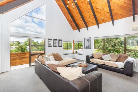 Photo of property in 11 Stirling Place, Dinsdale, Hamilton, 3204