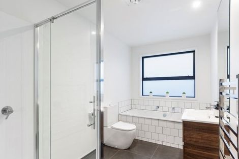 Photo of property in 18 Okataina Street, Pyes Pa, Tauranga, 3112