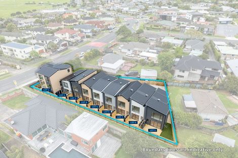 Photo of property in 3/442 Old Te Atatu Road, Te Atatu Peninsula, Auckland, 0610
