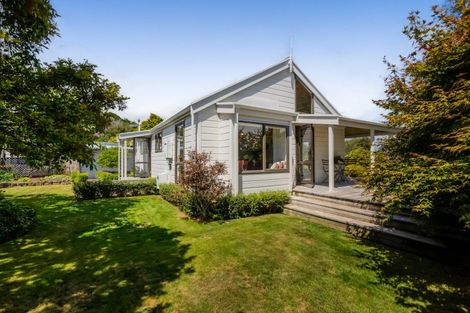 Photo of property in 301 Mangorei Road, Merrilands, New Plymouth, 4312