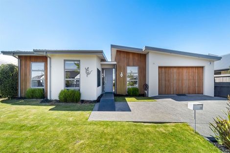 Photo of property in 30 Strauss Drive, Rolleston, 7614