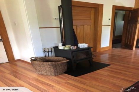 Photo of property in 44 Victoria Street, Carterton, 5713