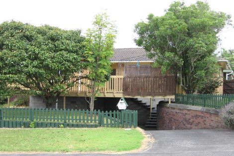 Photo of property in 15 Harmel Road, Glendene, Auckland, 0602