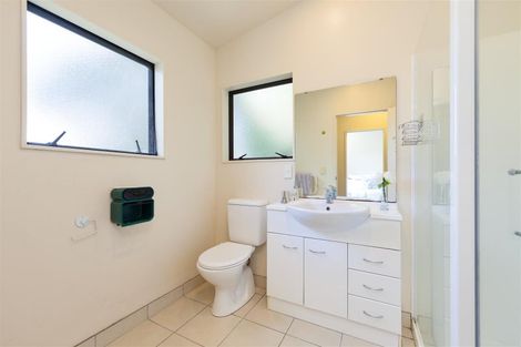 Photo of property in 9c Christina Avenue, Te Atatu South, Auckland, 0602