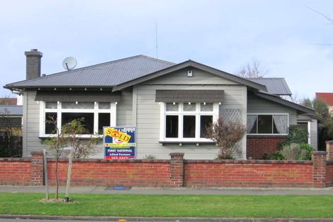 Photo of property in 34 Argyle Avenue, Takaro, Palmerston North, 4410