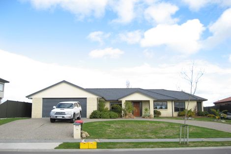 Photo of property in 24 Fairview Place, Havelock North, 4130