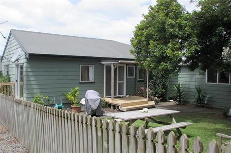 Photo of property in 71 West Harbour Drive, West Harbour, Auckland, 0618