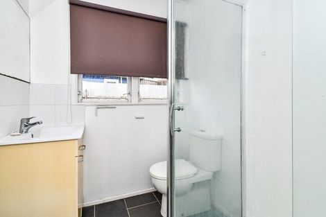 Photo of property in 15 Gainsborough Street, Manurewa, Auckland, 2102