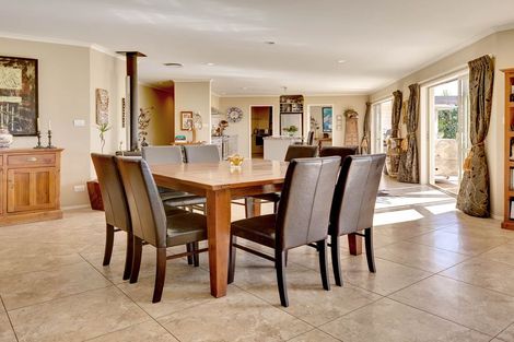 Photo of property in 350 Owhiwa Road, Parua Bay, Onerahi, 0192