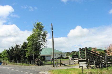 Photo of property in 99 Boord Crescent, Kumeu, 0891