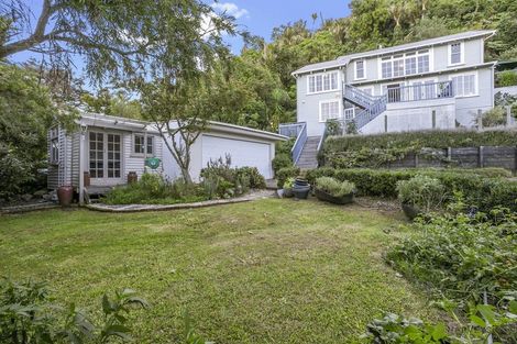 Photo of property in 1 Bush Road, Waiatarua, Auckland, 0604