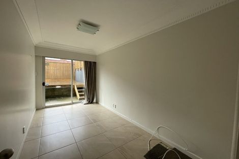 Photo of property in 1/30 Alamein Avenue, Belmont, Auckland, 0622