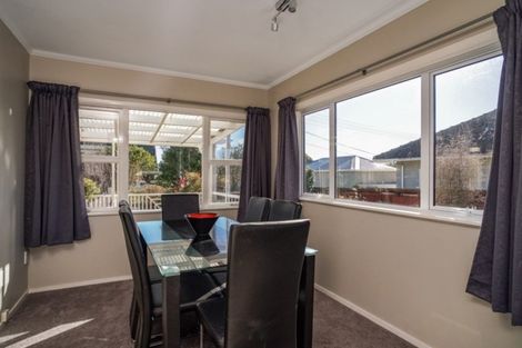 Photo of property in 37 Kaka Street, Stoke, Nelson, 7011