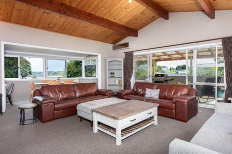Photo of property in 4 Sunny Bay Road, Matua, Tauranga, 3110