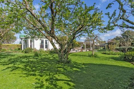 Photo of property in 27 Sackville Street, Martinborough, 5711