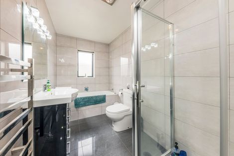 Photo of property in 41d Kelvin Road, Papakura, 2110