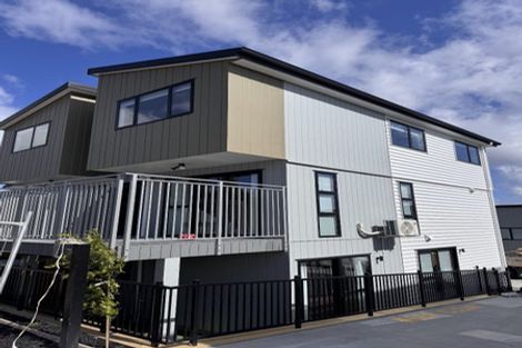 Photo of property in 2/387 Mount Albert Road, Mount Roskill, Auckland, 1041