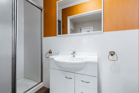 Photo of property in 37 Taupahi Road, Turangi, 3334