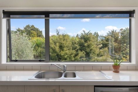 Photo of property in 11 Mermaid Mews, Red Beach, 0932