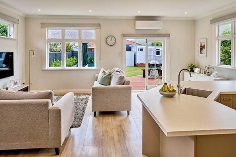 Photo of property in 1 Malone Road, Waterloo, Lower Hutt, 5011