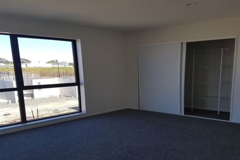 Photo of property in 41 Carder Court, Hobsonville, Auckland, 0618