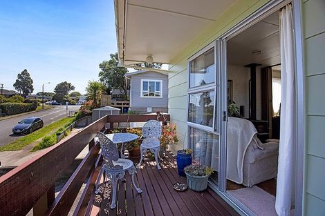 Photo of property in 3a Tavistock Street, Westown, New Plymouth, 4310