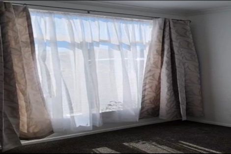 Photo of property in 39 Fernbrook Close, Burswood, Auckland, 2013