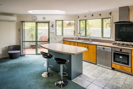 Photo of property in 4 Seascape View, Paremata, Porirua, 5024
