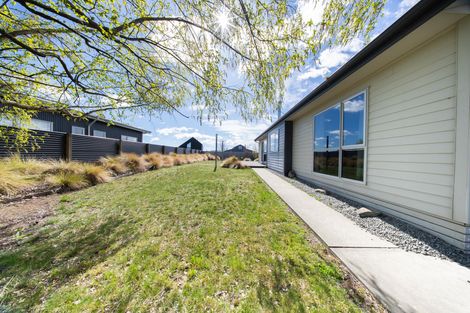 Photo of property in 14 Rhoboro Road, Twizel, 7901