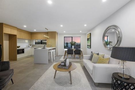 Photo of property in 28e Walker Road, Point Chevalier, Auckland, 1022