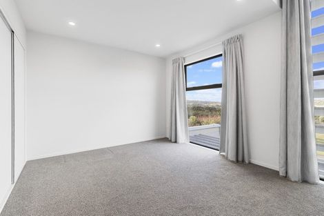 Photo of property in 40 Memorial Park Lane, Hobsonville, Auckland, 0618