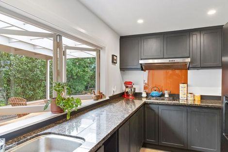 Photo of property in 65 Brandon Street, Featherston, 5710