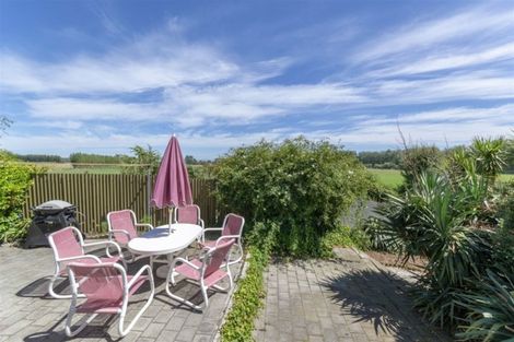 Photo of property in 50 Queens Avenue, Waikuku Beach, 7402